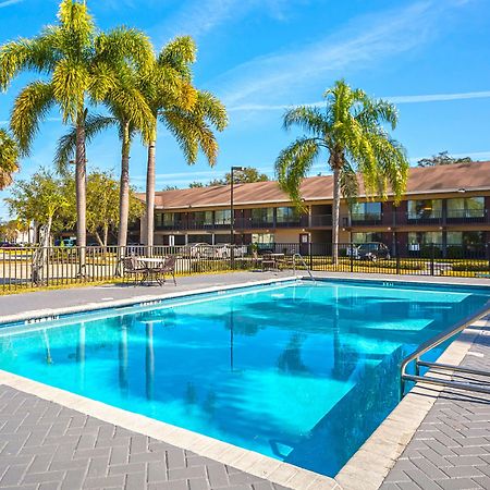 Americas Best Value Inn & Suites Melbourne Exterior photo